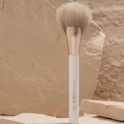 GloWish Airbrush Finish Skin Tint Brush