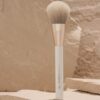 Huda Beauty GloWish All Over Face Powder Brush