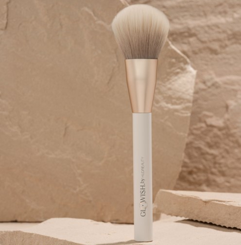 Huda Beauty GloWish All Over Face Powder Brush